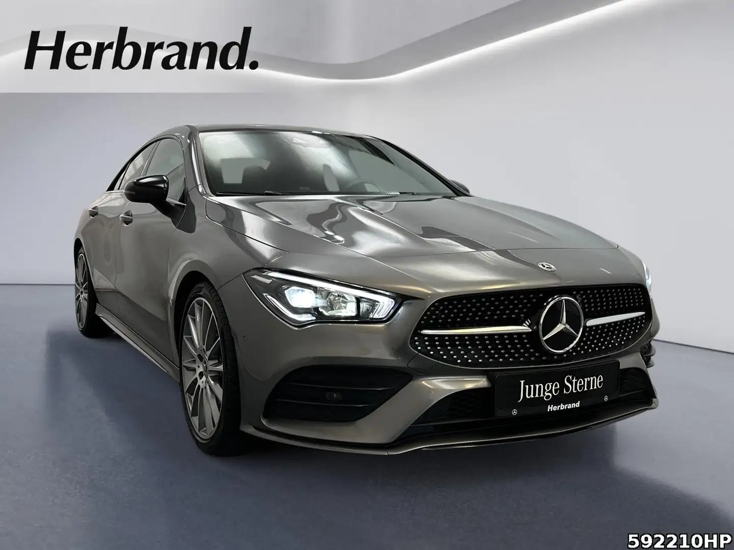 Mercedes-Benz CLA 200 Coupé AMG Line Night LED Kamera CarPlay Gris - 2