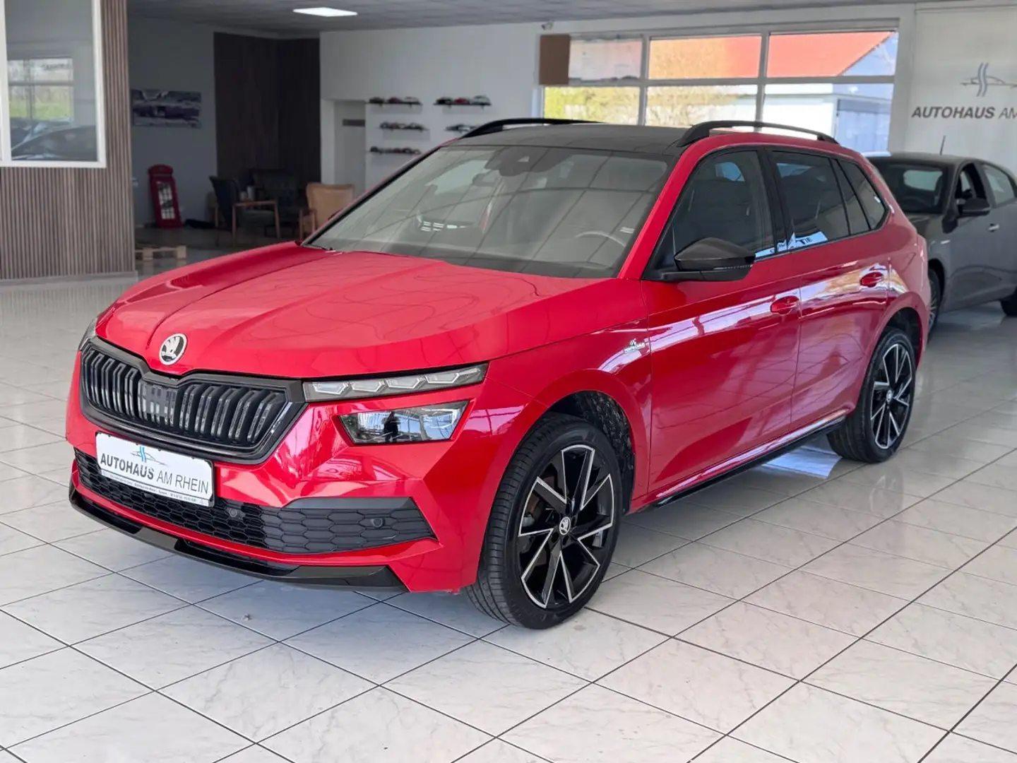 Skoda Kamiq Monte Carlo+Automatik+Kamera+KeylessGo+ACC Rouge - 2