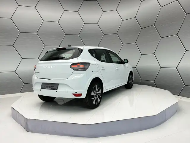 Dacia Sandero view 5