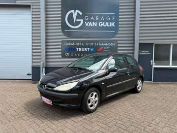 1.1 X-line 60PK ElektrRamen,Isofix,Lmv,Radio/Cd-Sp