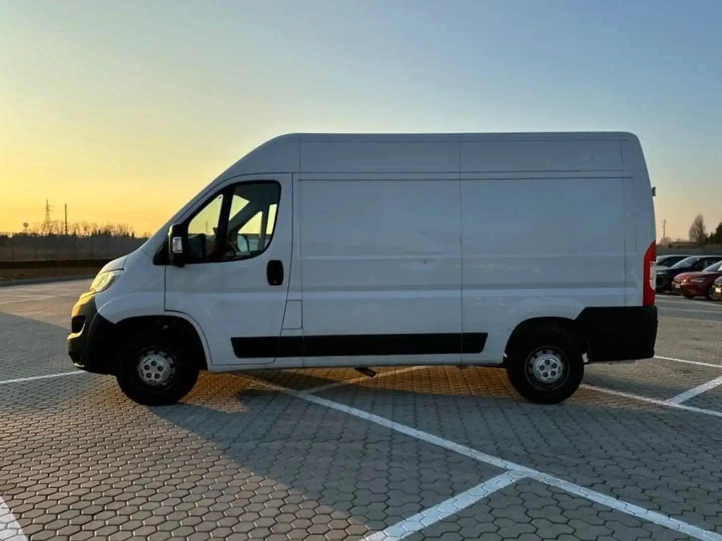 Opel Movano Cass. Al. 35 L2 BlueHDi 140 S&S Bianco - 2