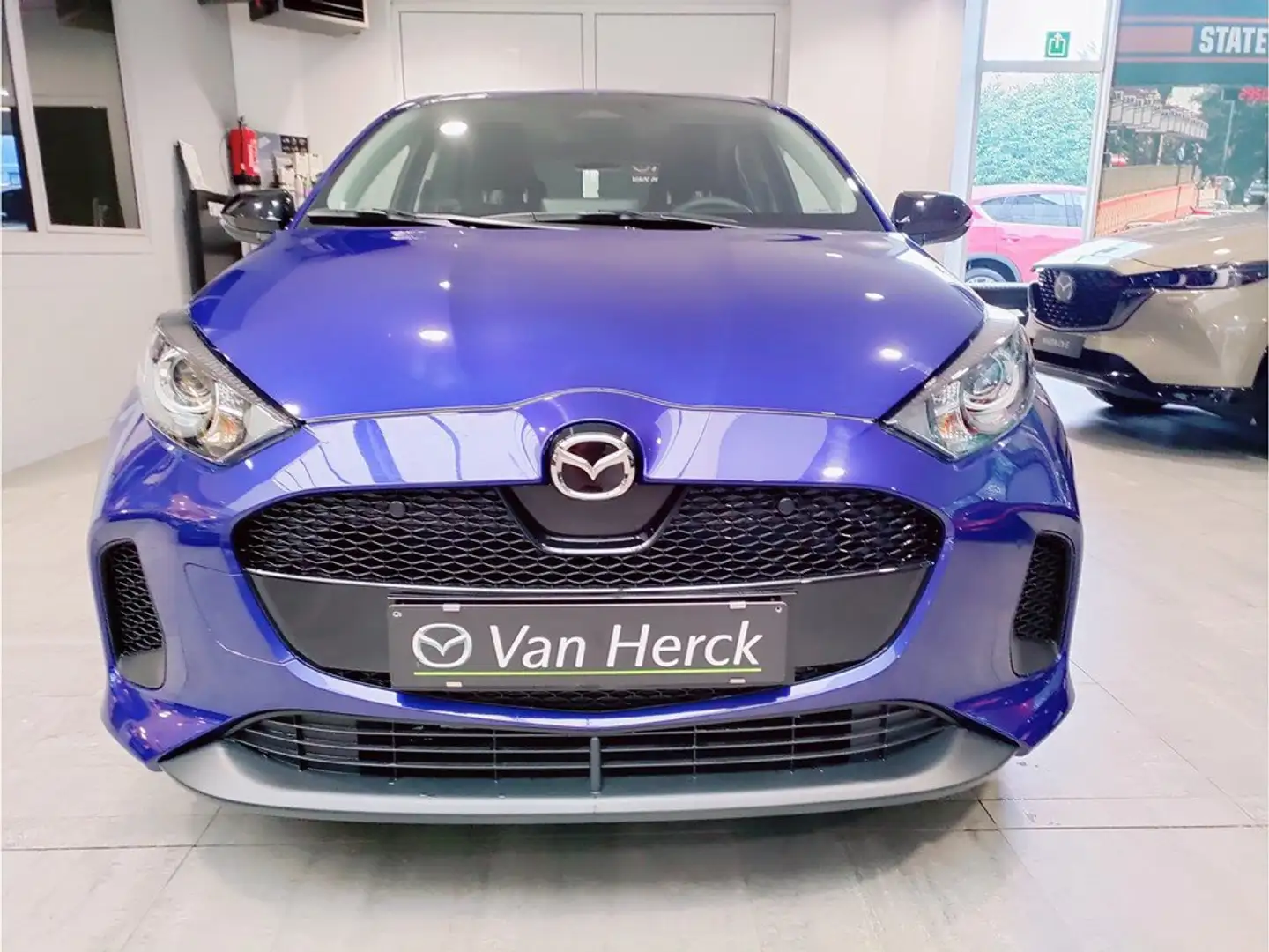 Mazda 2 Hybrid VVT-i Exclusive-Line CVT - 2