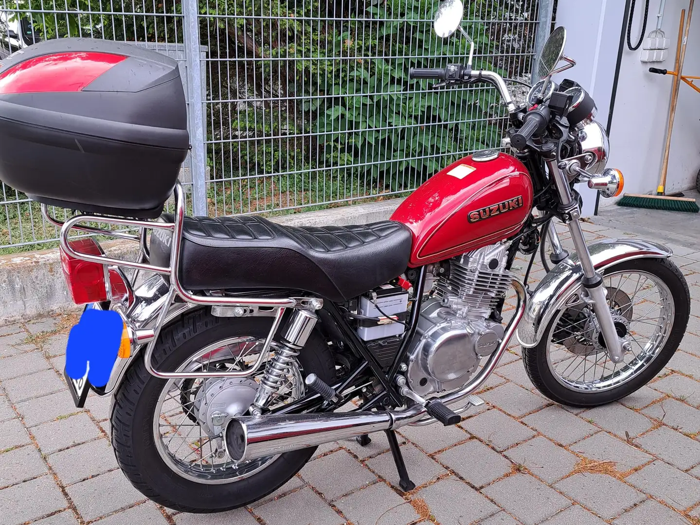Suzuki GN 250 Rood - 1