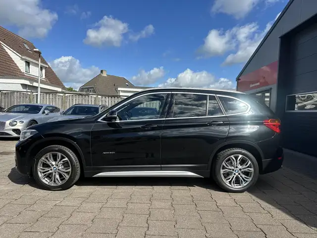 BMW X1 view 4