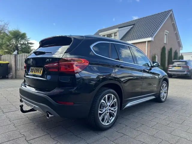 BMW X1 view 10