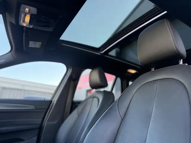BMW X1 view 3
