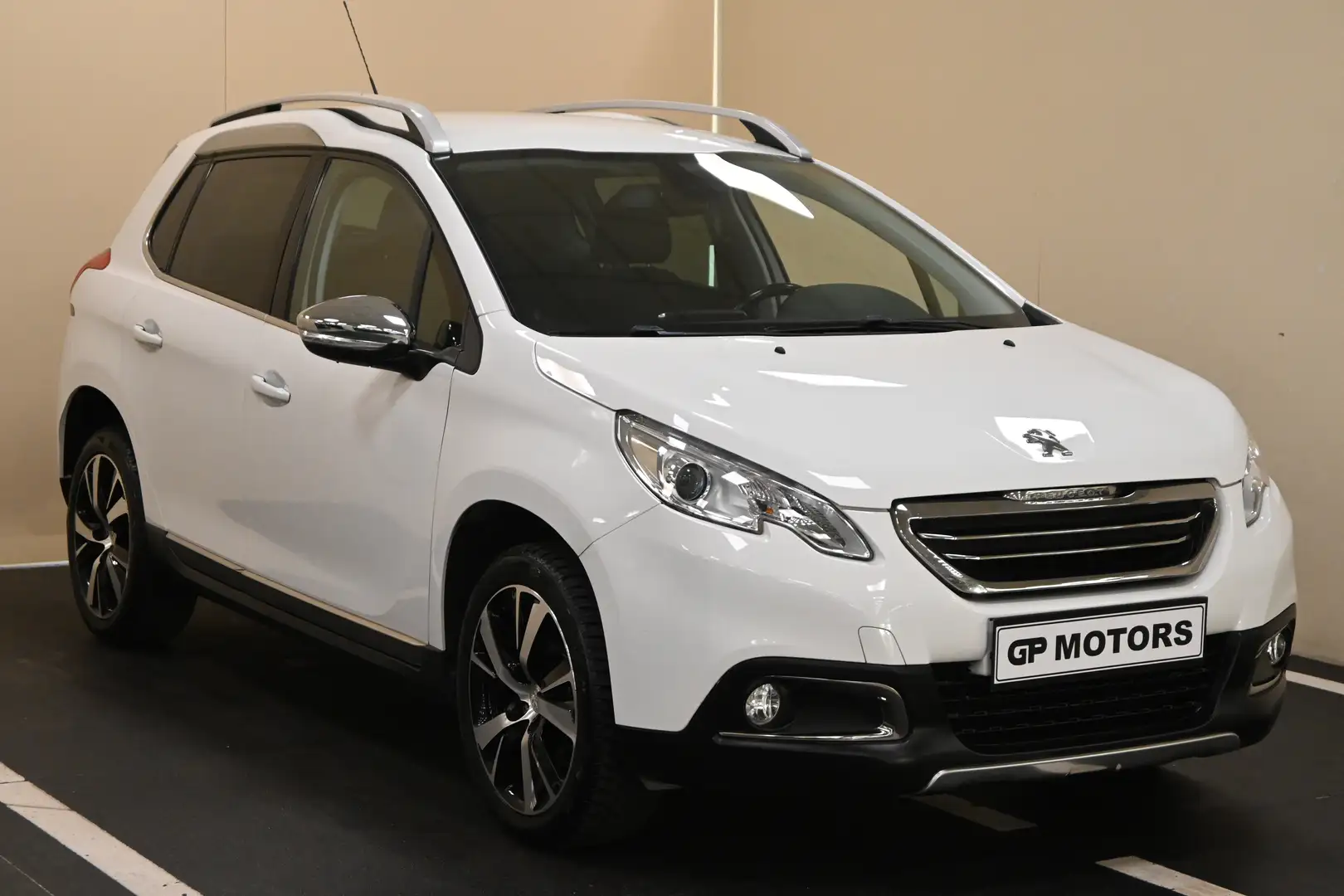 Peugeot 2008 1.6 bluehdi Allure 100cv Weiß - 1