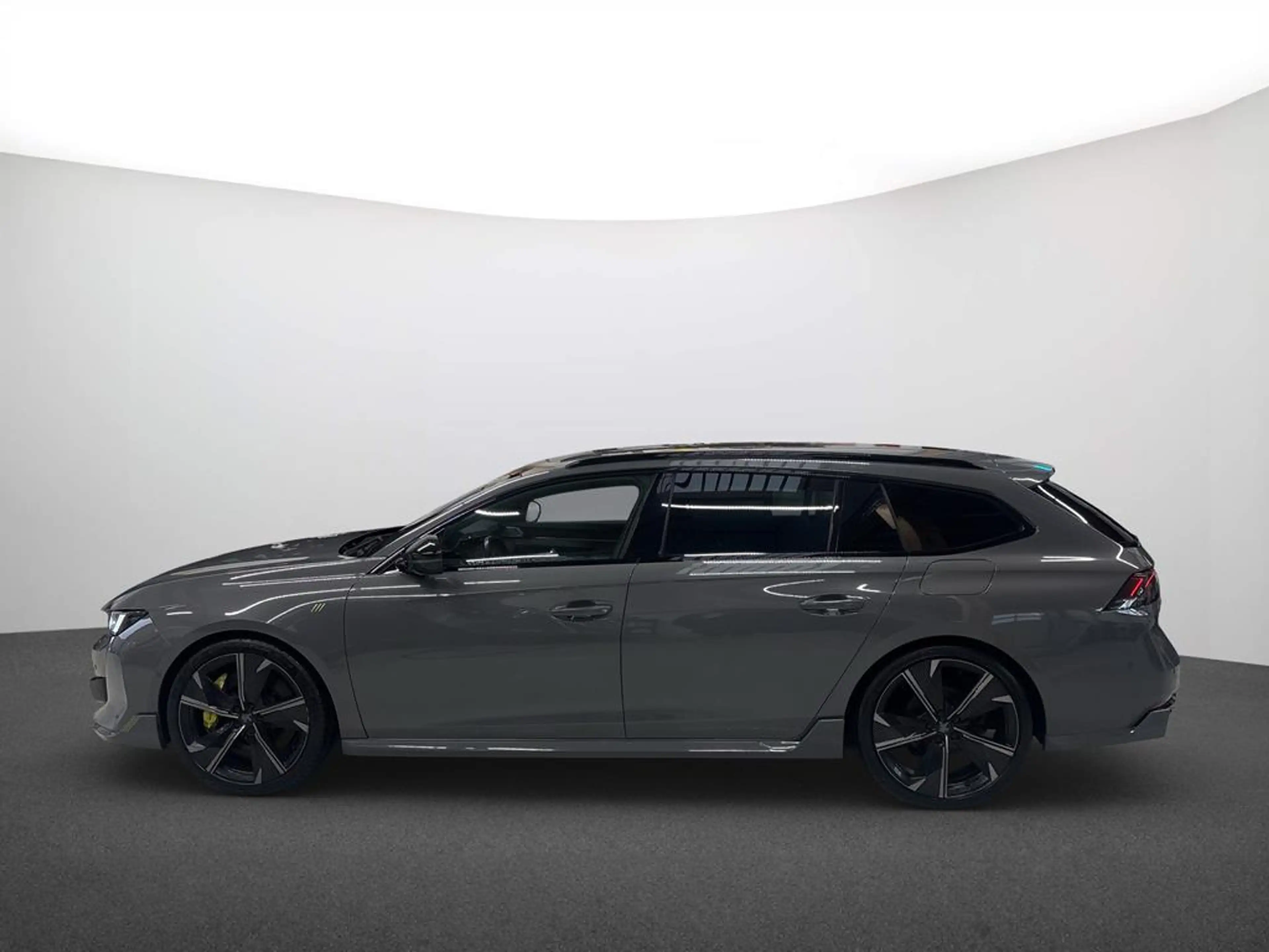 Peugeot 508 SW Hybrid4 360 PSE — photo 4