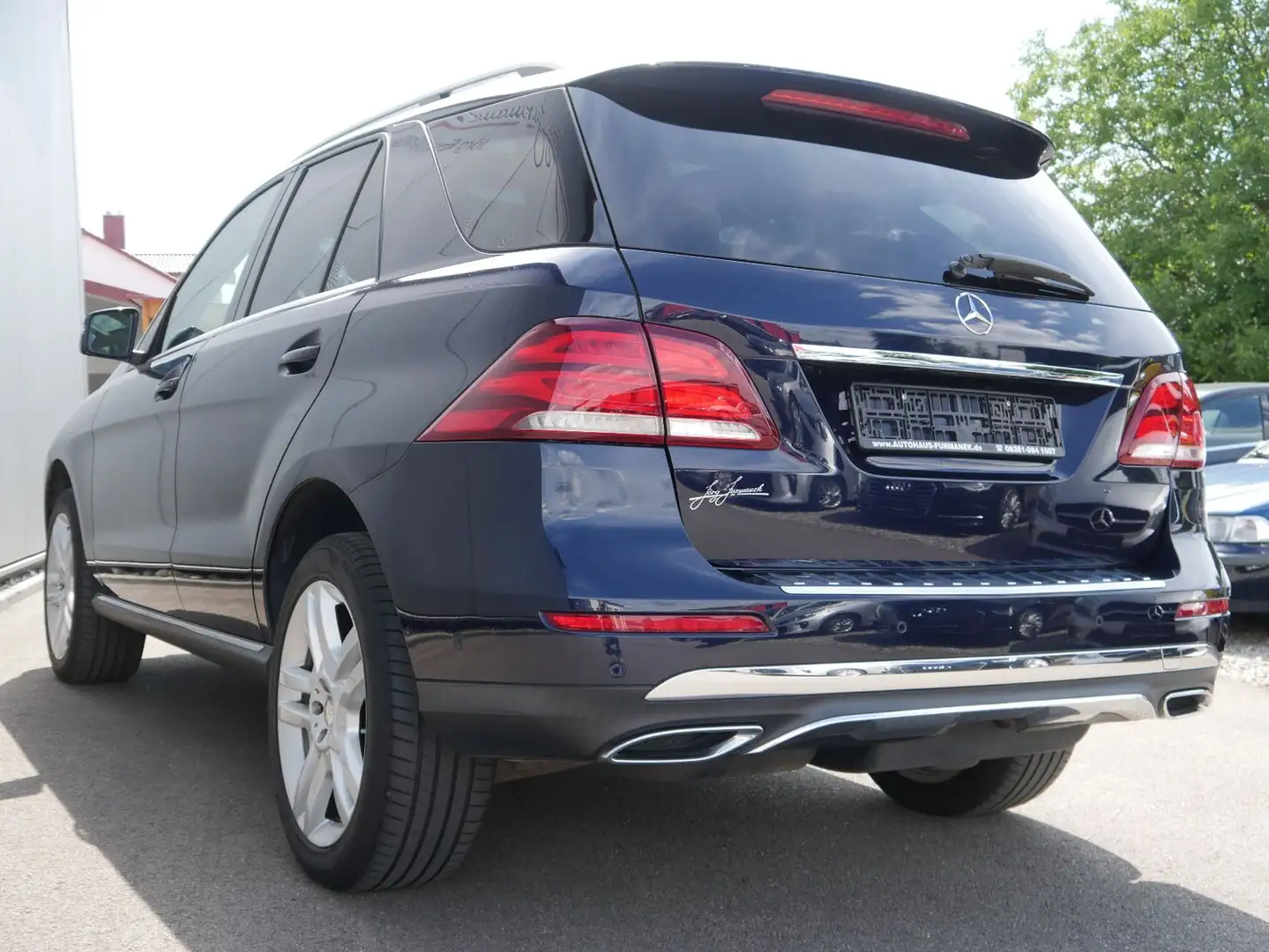 Mercedes-Benz GLE 350 d 4Matic NAVI/LED/DISTR/PANO/AHK/360° Azul - 2