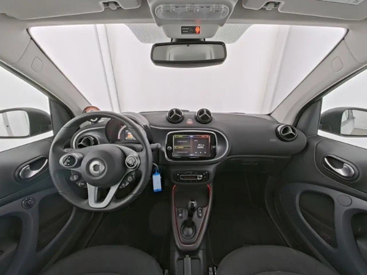 smart forTwo 2024 — фото 7