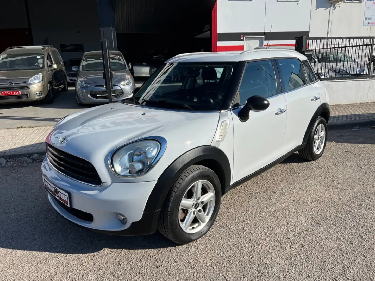 MINI One Countryman Blanco - 1