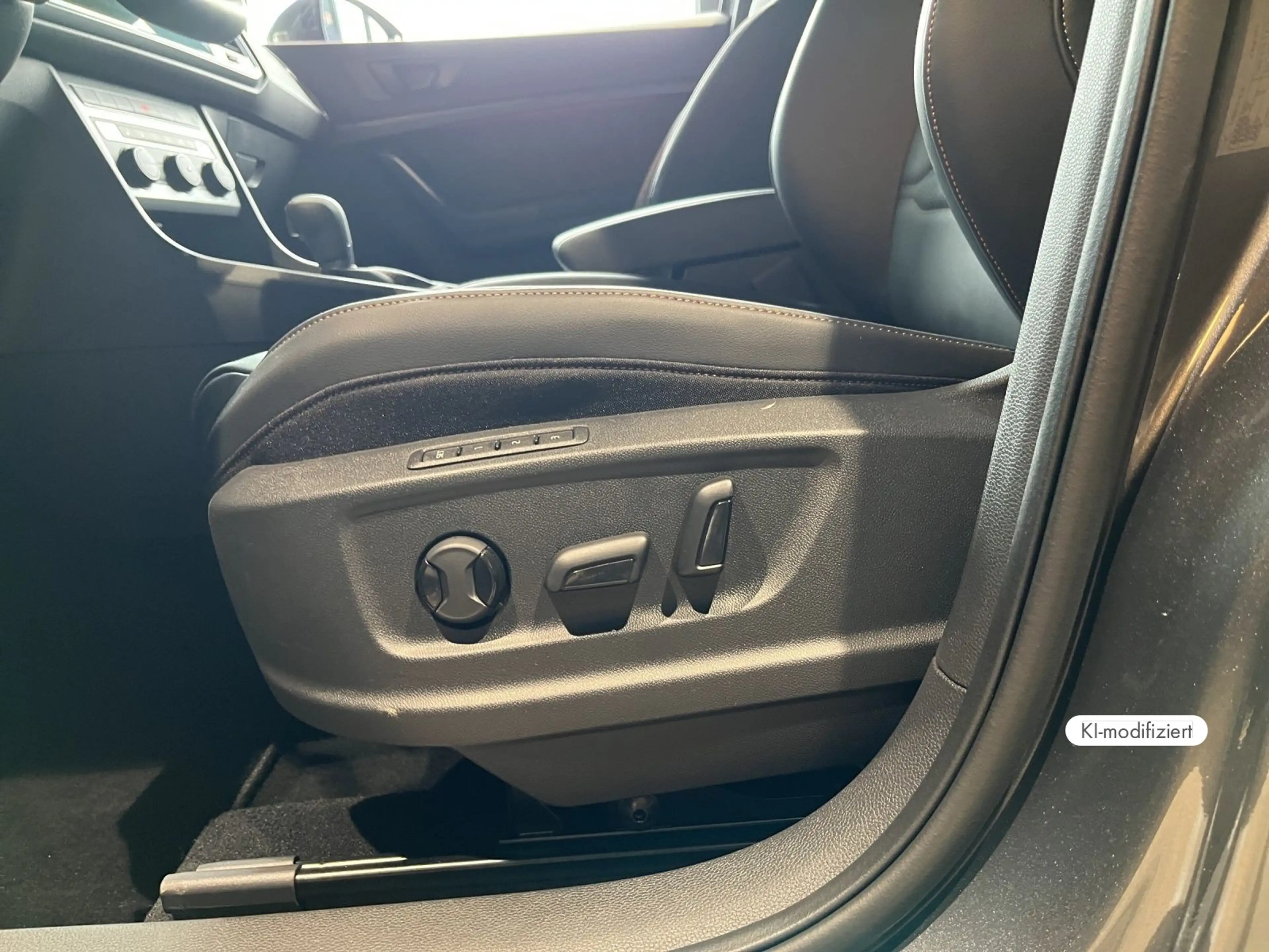 CUPRA Ateca VZ  2,0 TSI 221 kW / 300 PS 7-Gang-DSG 4Dr — photo 14