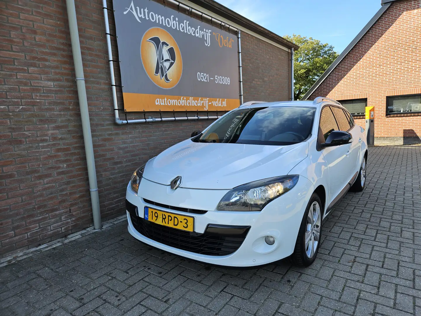 Renault Megane Estate 1.6 Parisienne Wit - 1