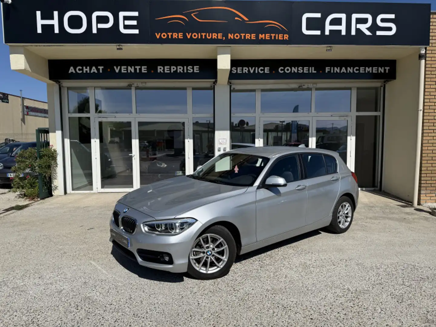 BMW 116 (F21/F20) 116D 116CH BUSINESS DESIGN 5P EURO6C Gris - 1