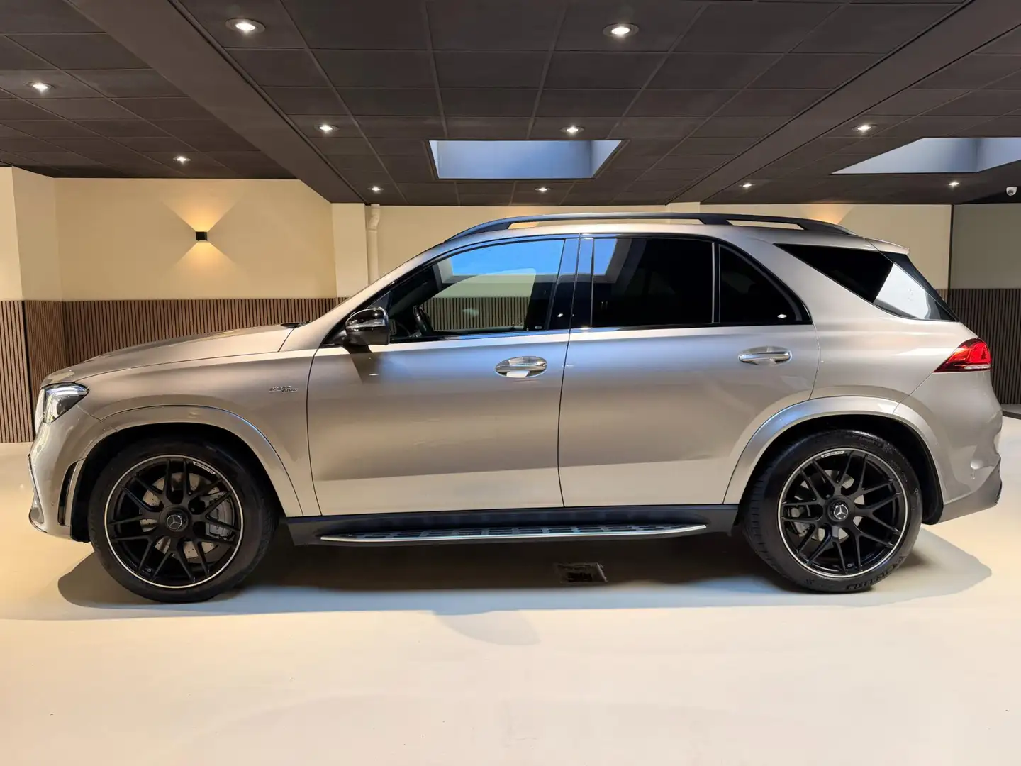 Mercedes-Benz GLE 53 AMG 4MATIC+ |PANO|HUD|BURMESTER |360|BOMVOL Grijs - 2