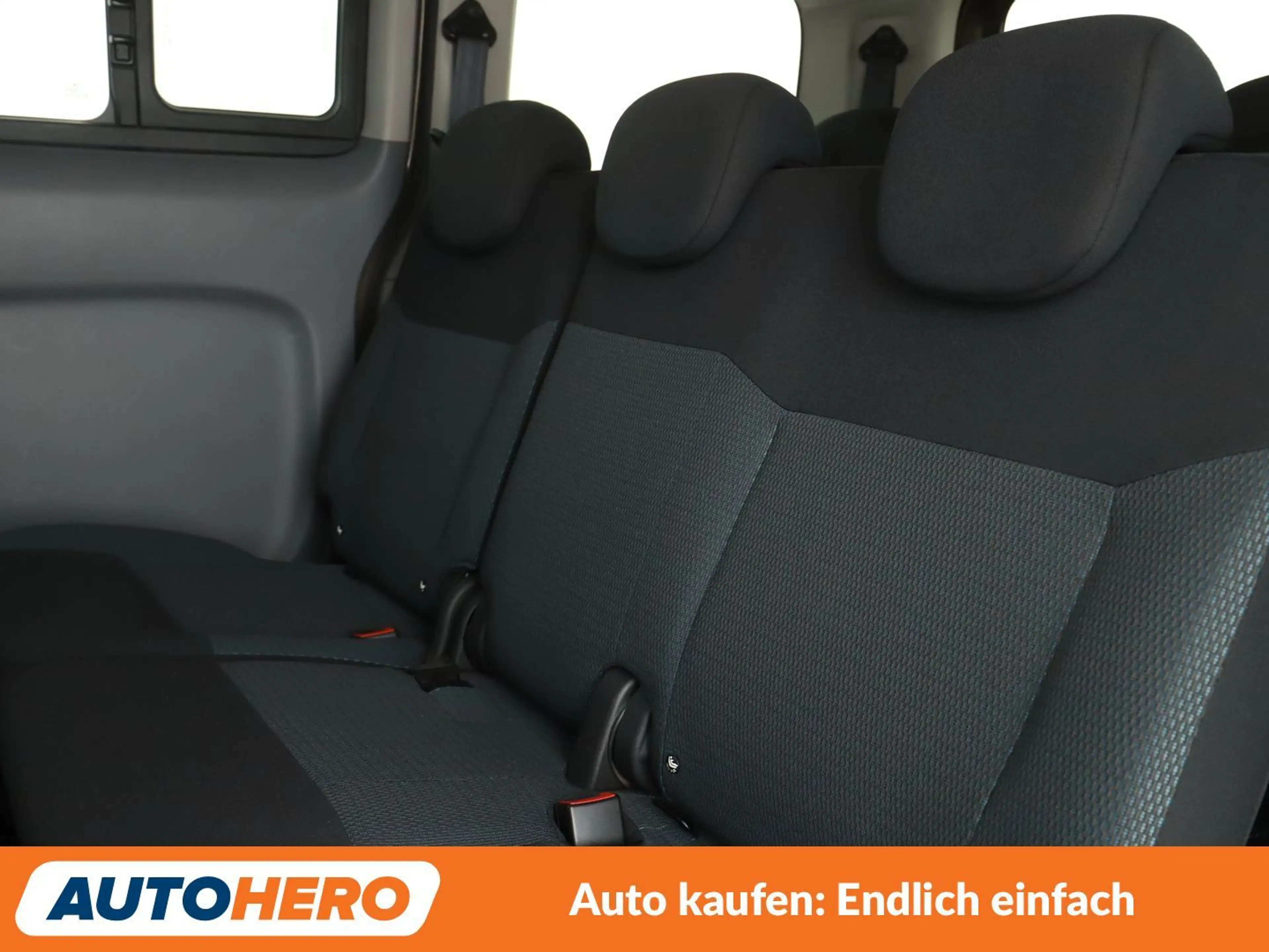 Nissan Evalia 1.5 dCi Evalia Tekna*NAVI*TEMPO*CAM* — photo 14