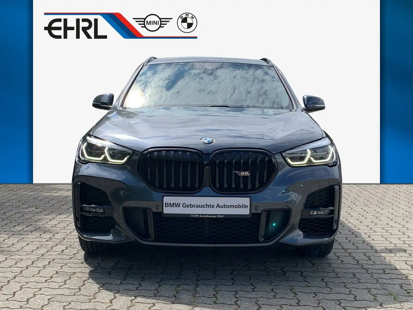BMW X1 xDrive20i M Sport AUT AHK DAP HUD KAM Grau - 2