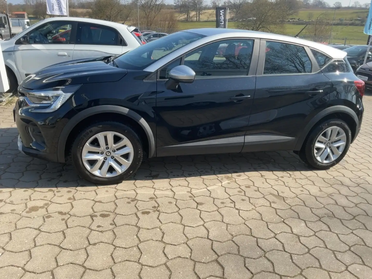 Renault Captur II Evolution 1.3 TCe 140 Mild-Hybrid EDC Schwarz - 2
