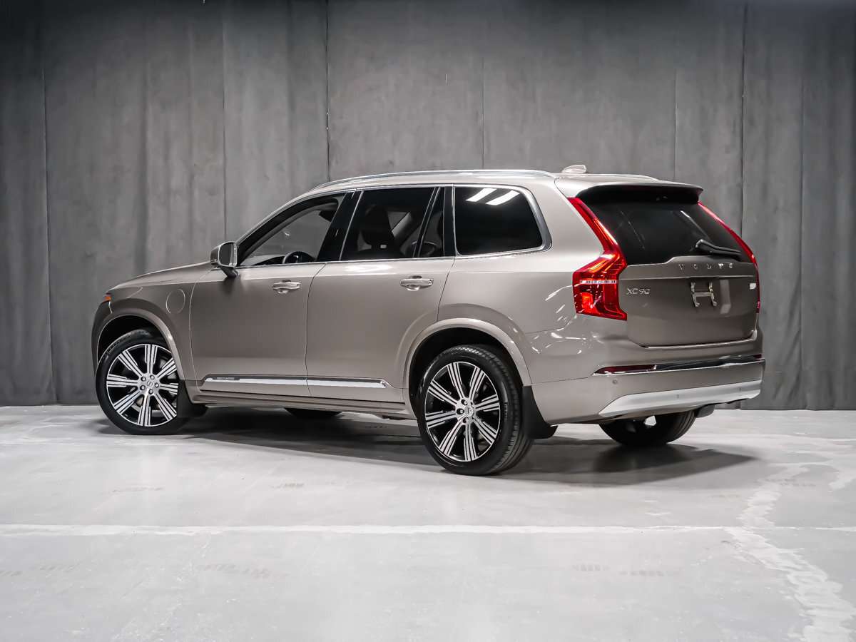 2022 Volvo XC90 Inscription alt 4
