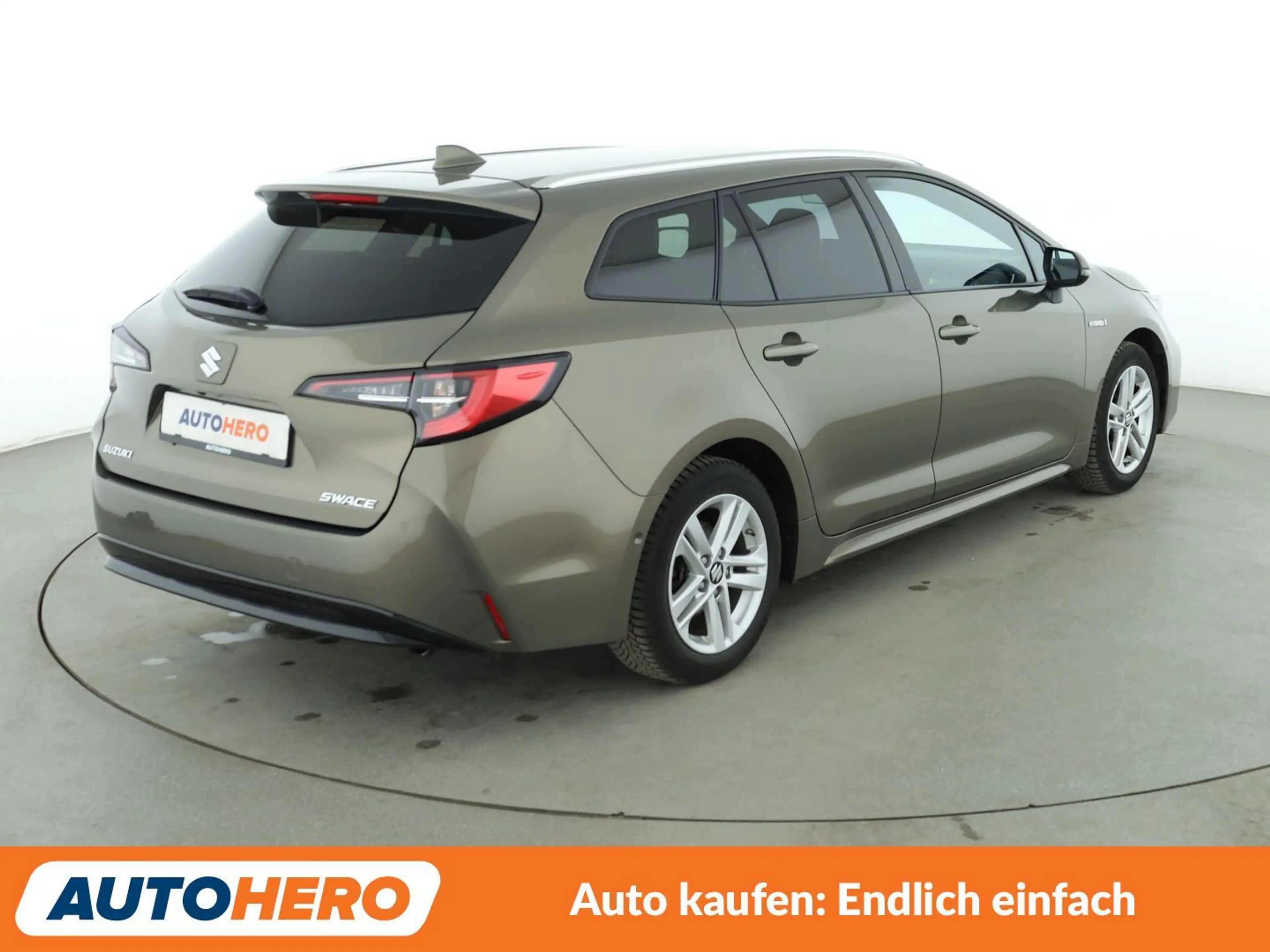 Suzuki Swace 1.8 Hybrid Comfort+ Aut*LED*ACC*CAM*PDC*SHZ* — photo 6