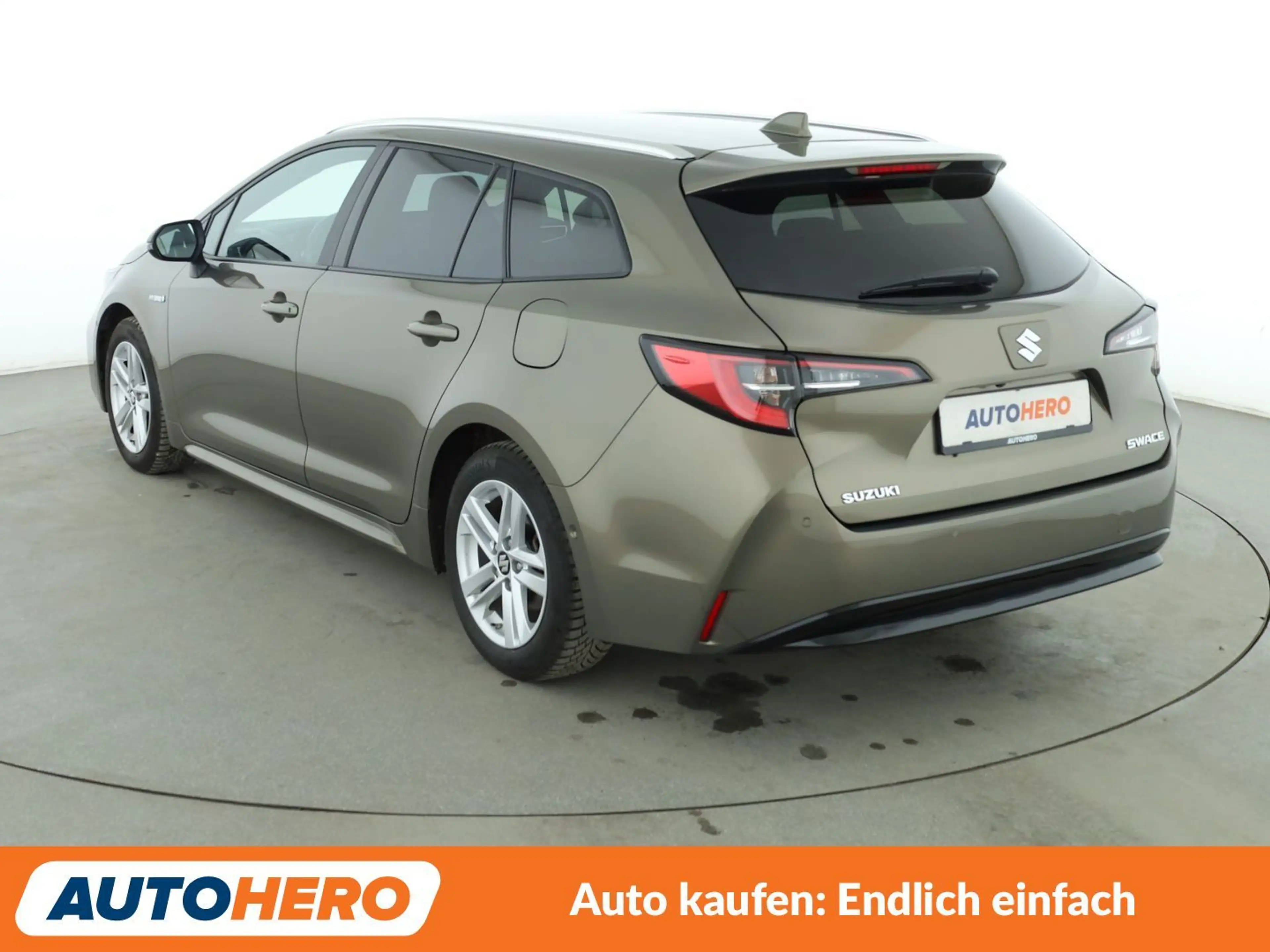 Suzuki Swace 1.8 Hybrid Comfort+ Aut*LED*ACC*CAM*PDC*SHZ* — photo 4