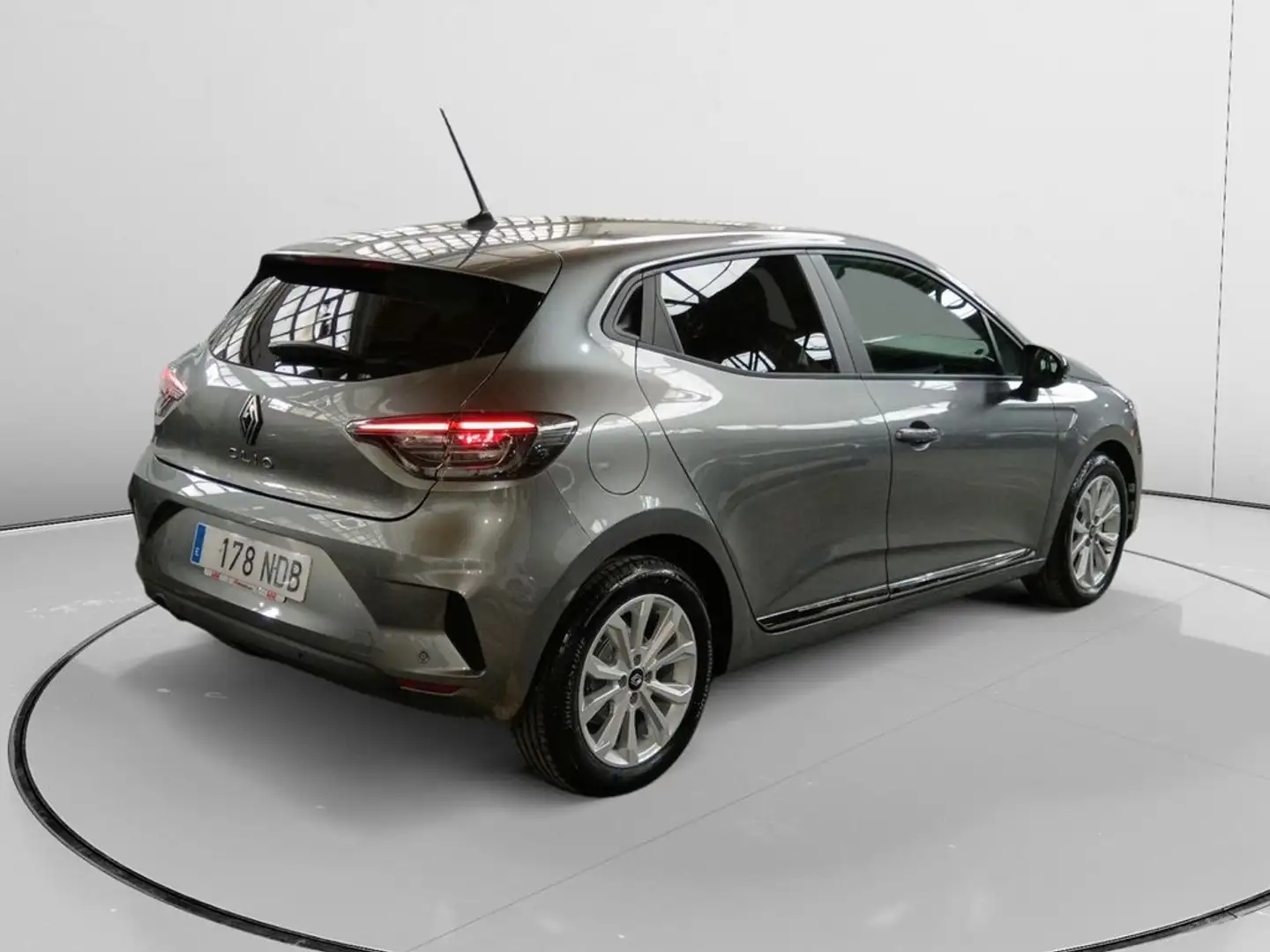 Renault Clio Evolution Gris - 2