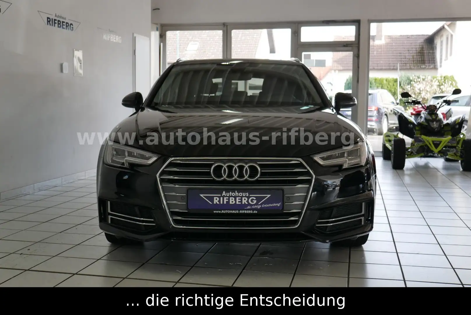 Audi A4 Avant 2.0 TDI S line Selection Virt./LED/PanD Schwarz - 2