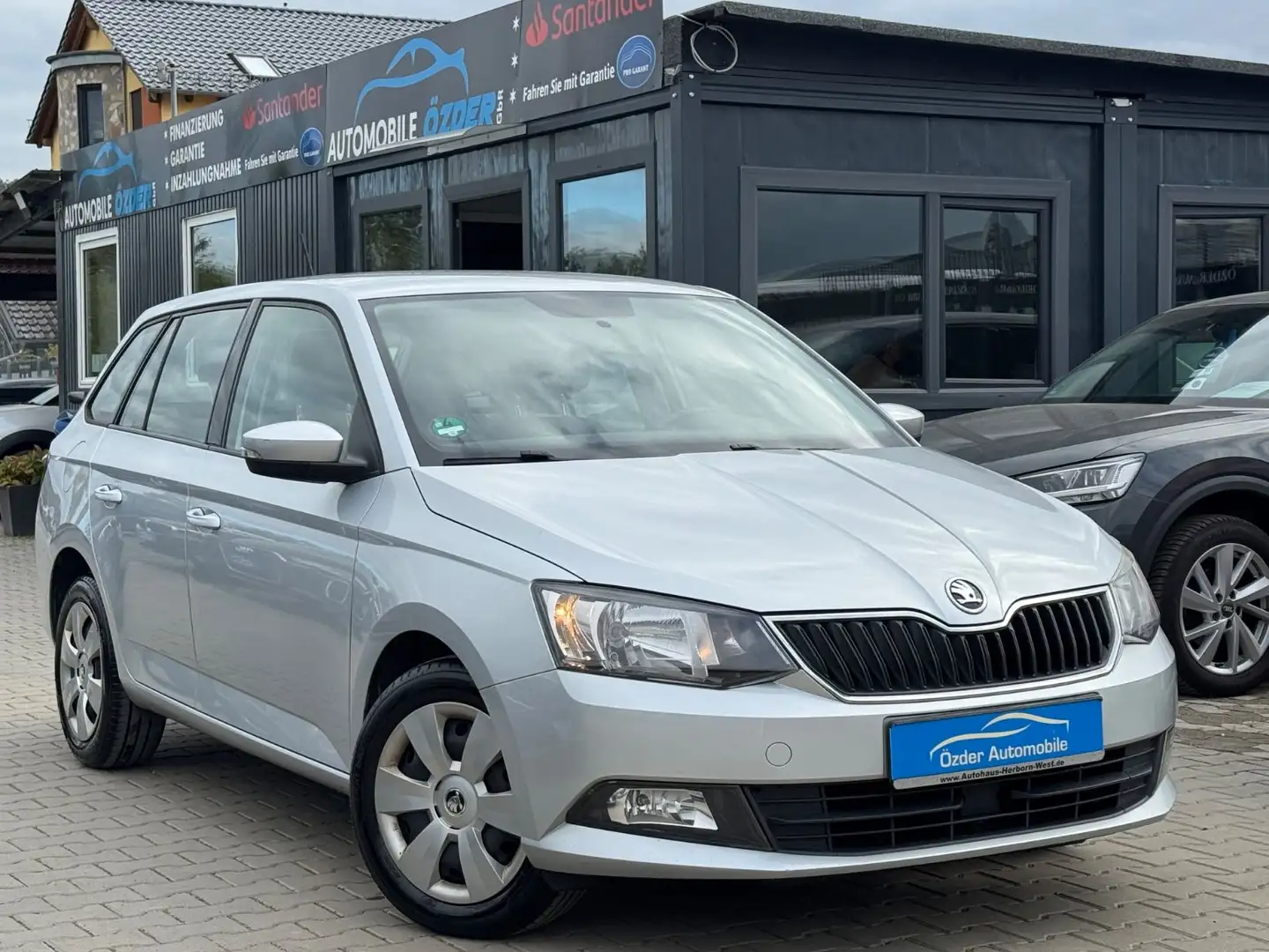Skoda Fabia 1.2 TSI Combi Ambition+Finanzierung+ Argent - 1