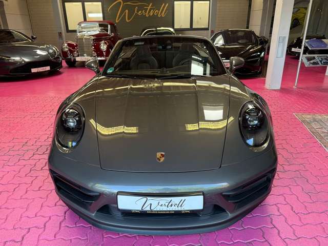 Imagine Porsche 992 .1 GTS Cabriolet,PDLS+, PTV Plus, Approved