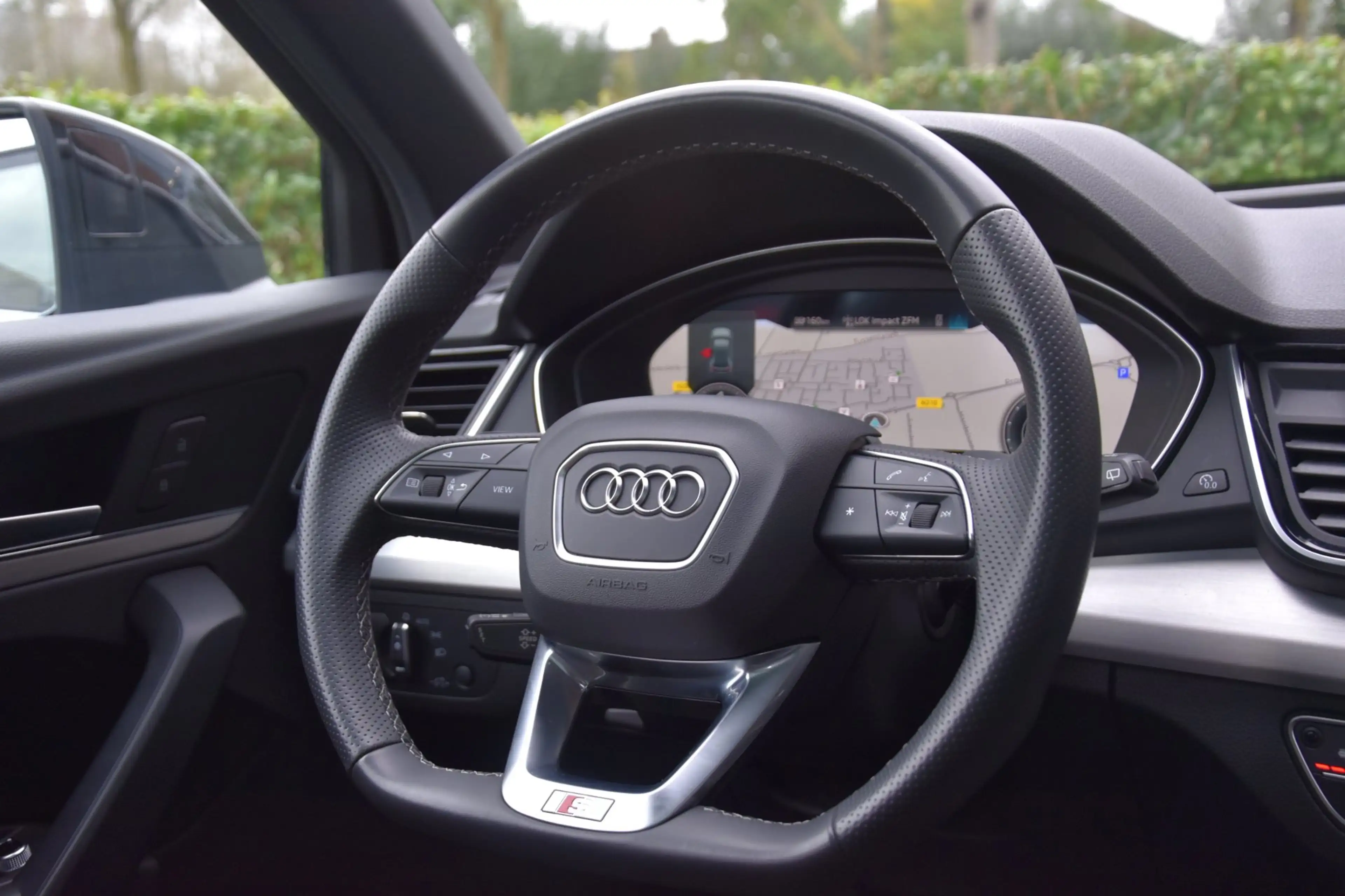 Audi Q5 Sportback 50 TFSI e S edition Competition SQ5 Stij — photo 10