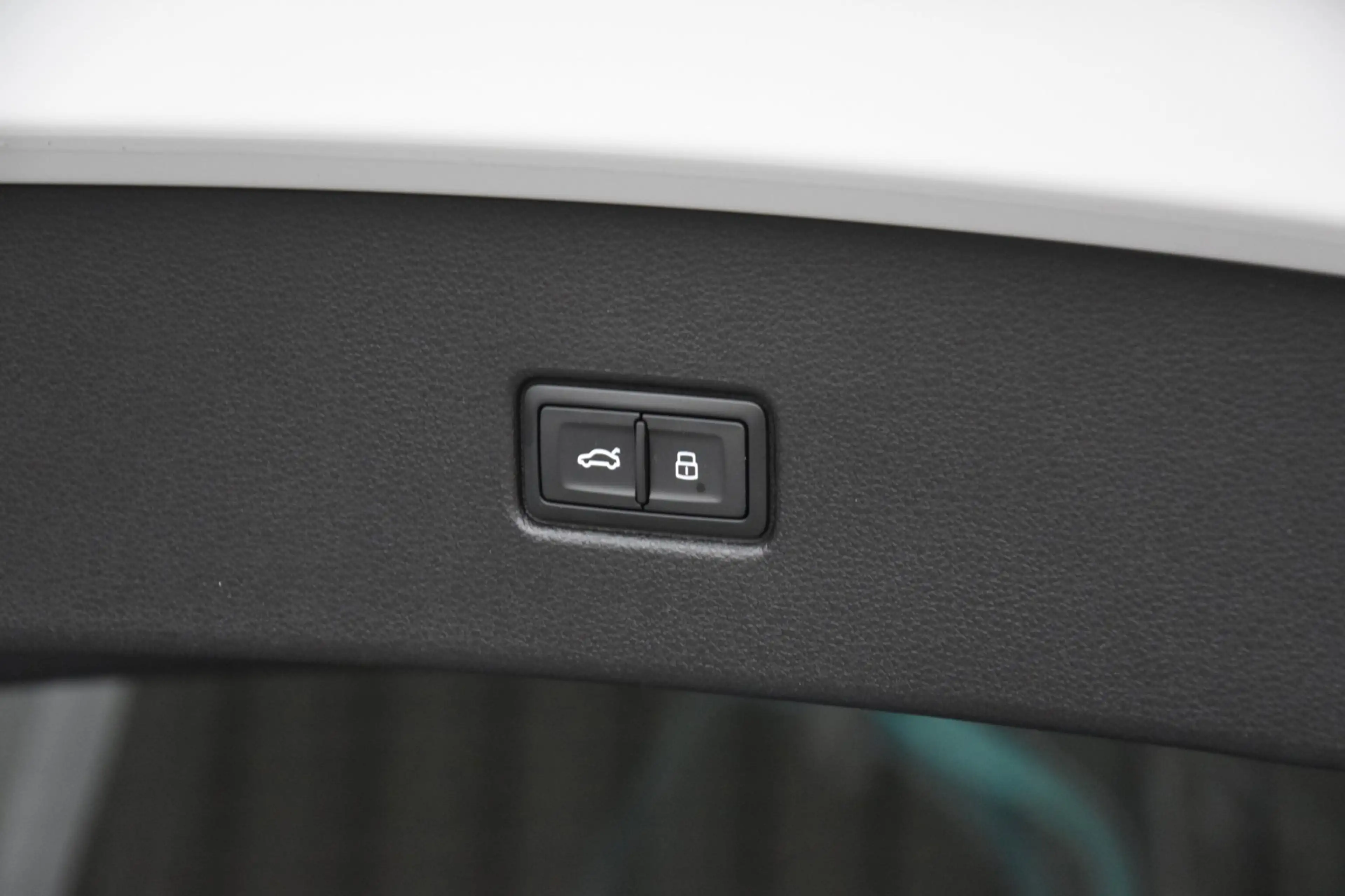 Audi Q5 Sportback 50 TFSI e S edition Competition SQ5 Stij — photo 28