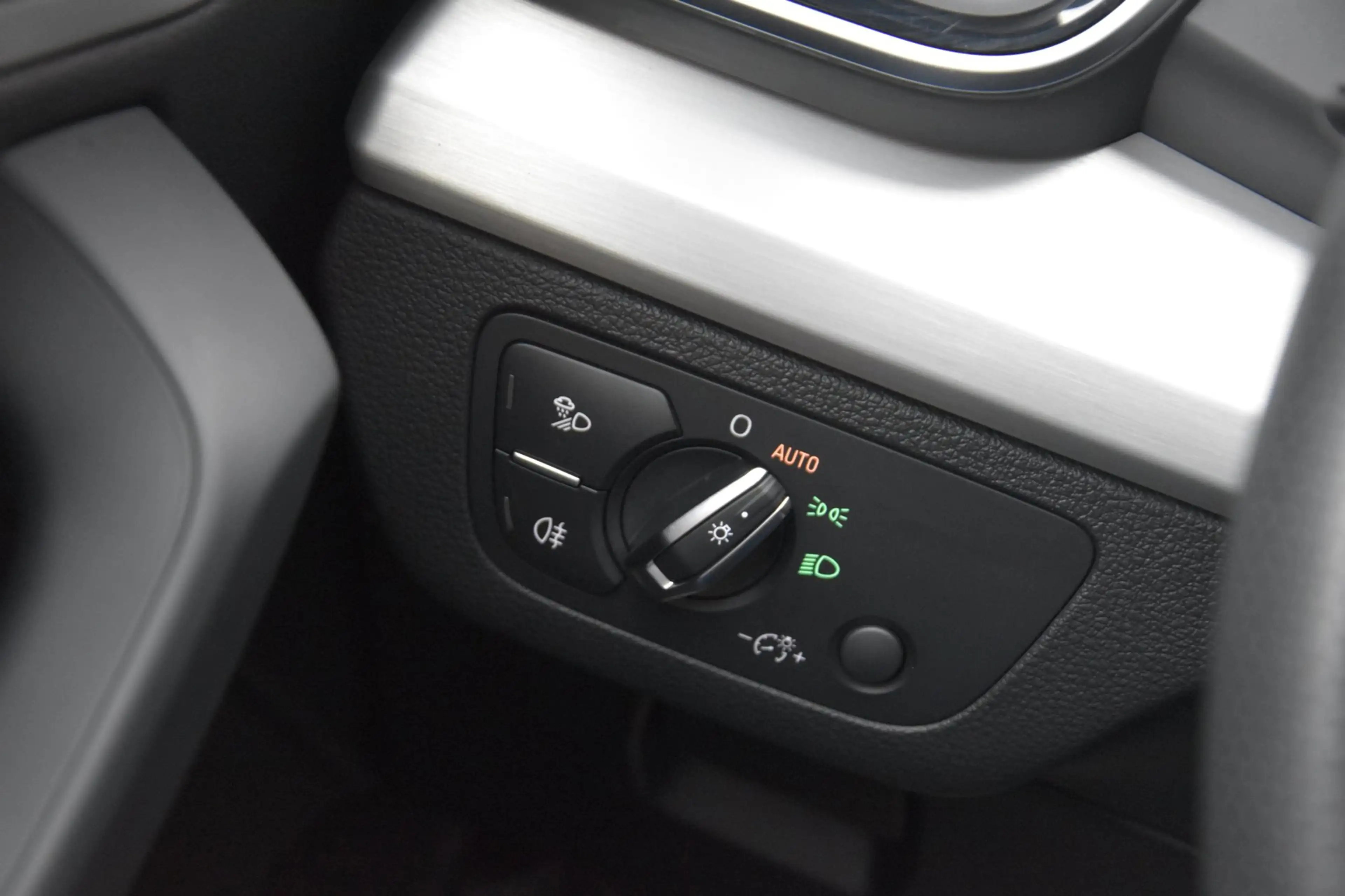Audi Q5 Sportback 50 TFSI e S edition Competition SQ5 Stij — photo 32