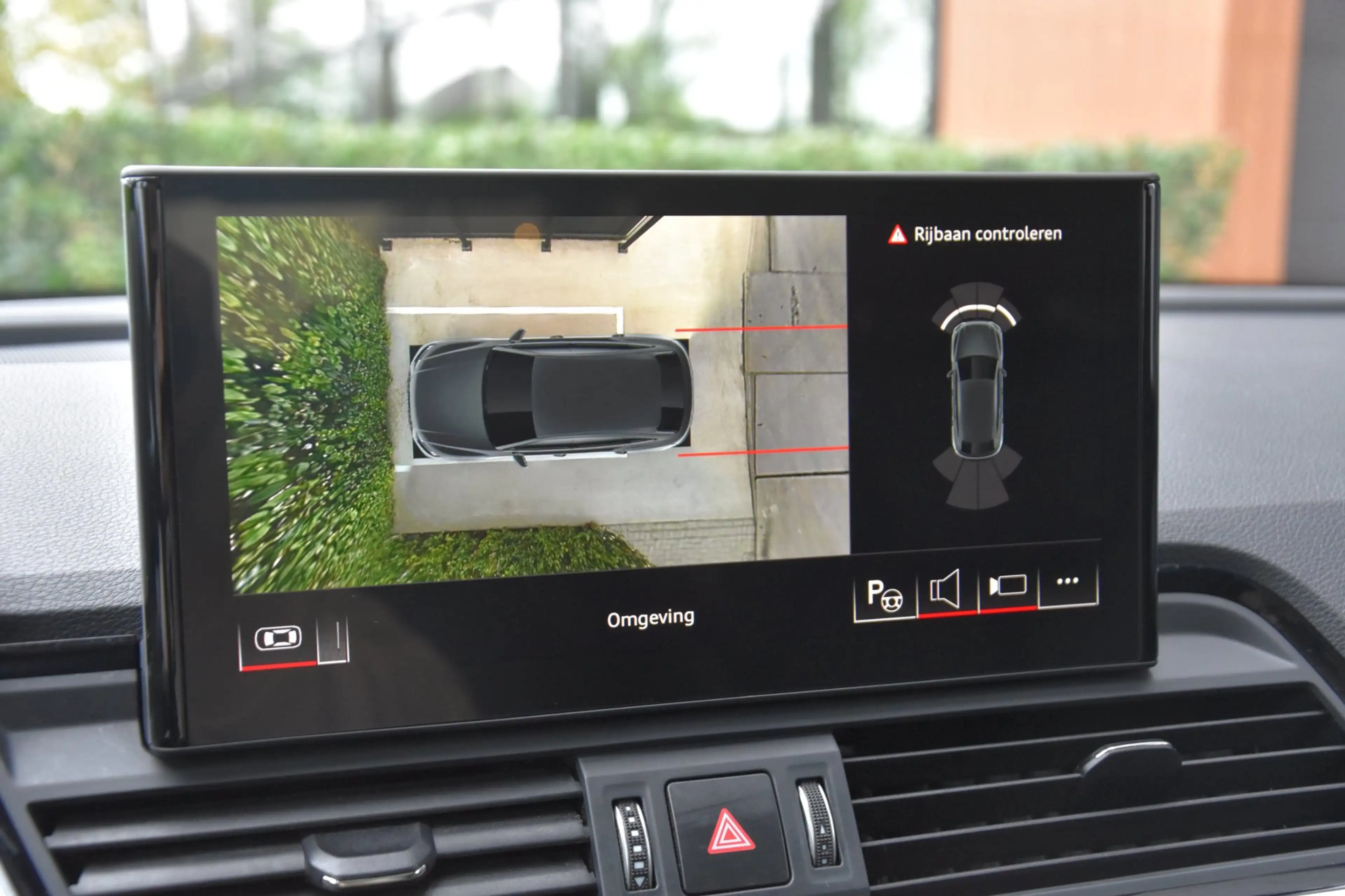 Audi Q5 Sportback 50 TFSI e S edition Competition SQ5 Stij — photo 36