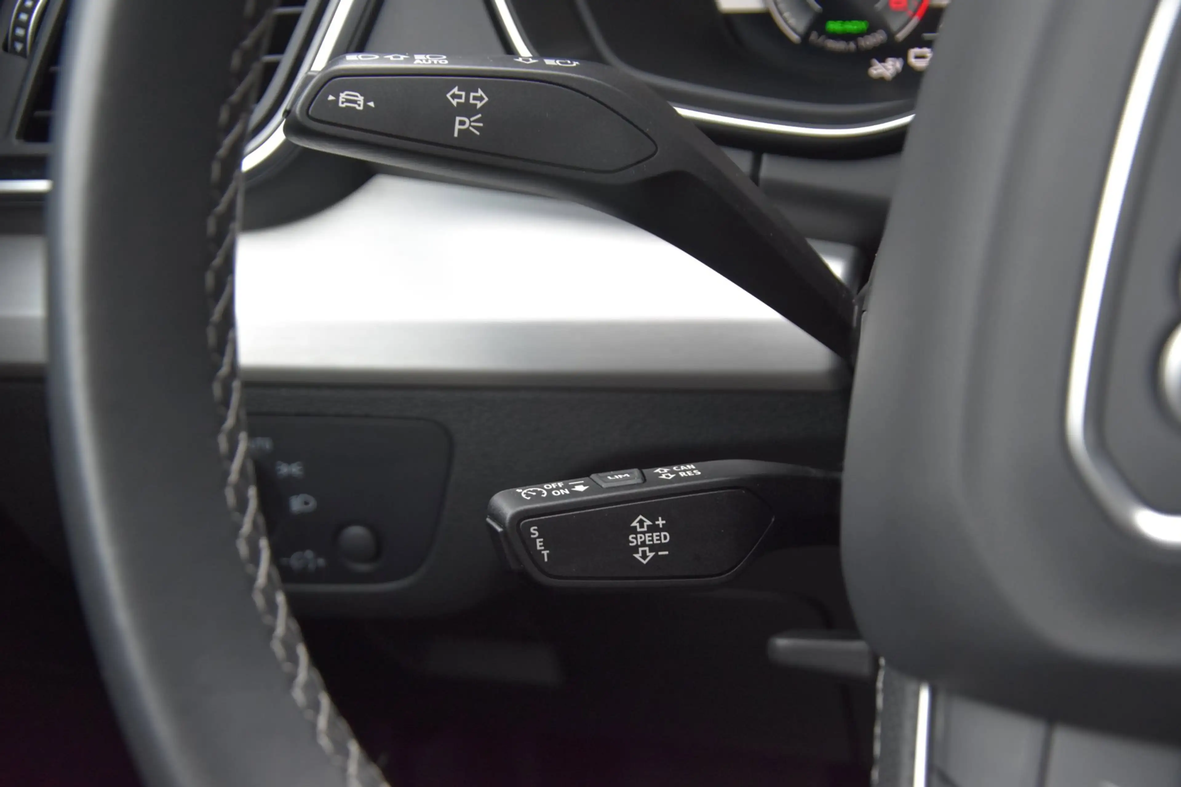 Audi Q5 Sportback 50 TFSI e S edition Competition SQ5 Stij — photo 33