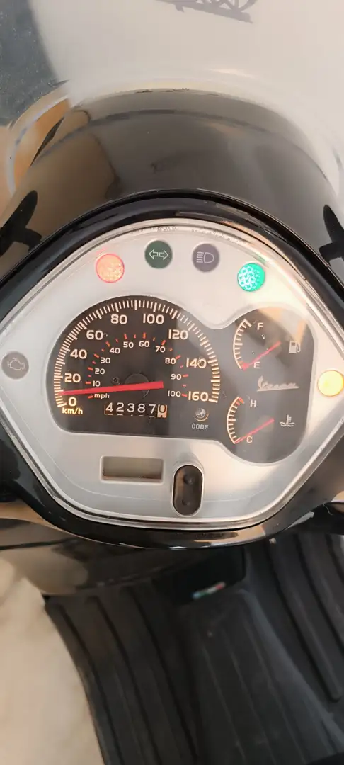 Piaggio GTS 300 Super Negru - 2