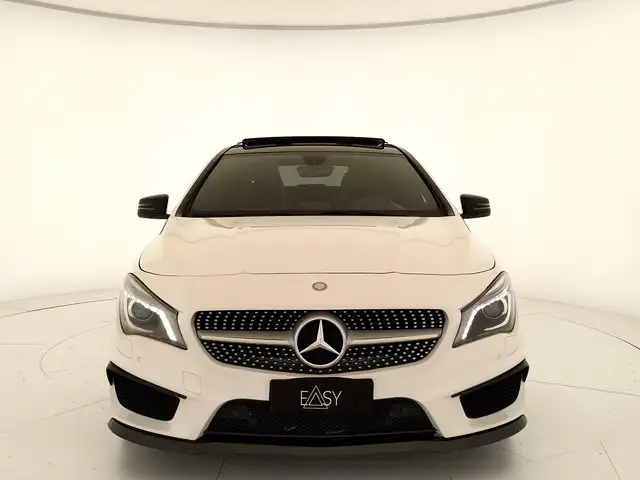 Mercedes-Benz CLA view 3
