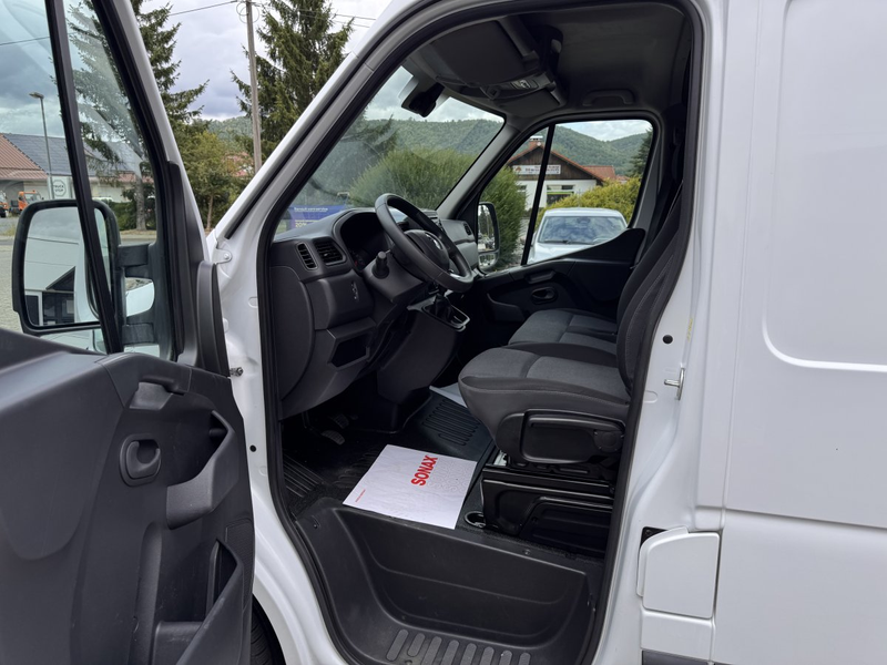 Renault Master 3,3t dCi 135  L2H2 — photo 10
