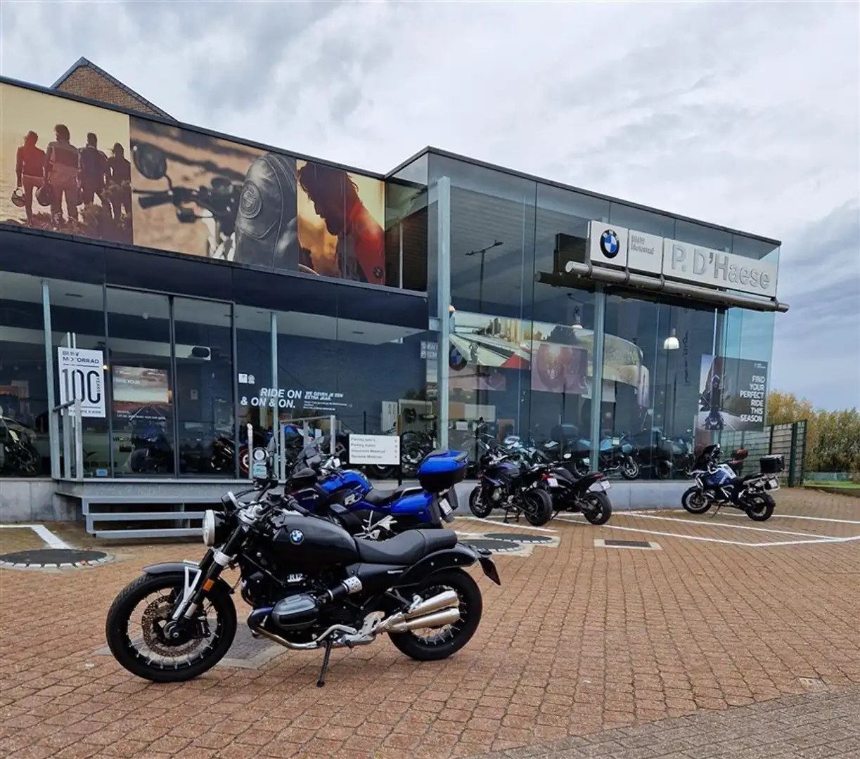 BMW R 12 - Ex directie Negro - 1