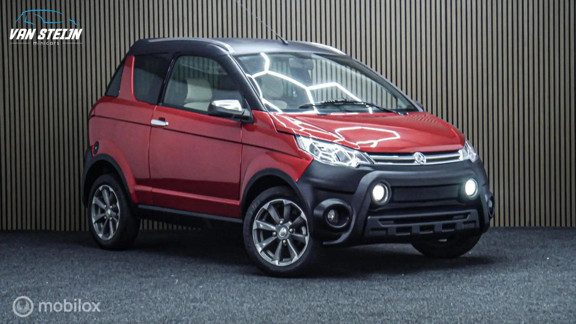 Aixam Crossline Brommobiel Premium | Camera | 24dkm Червоний - 1