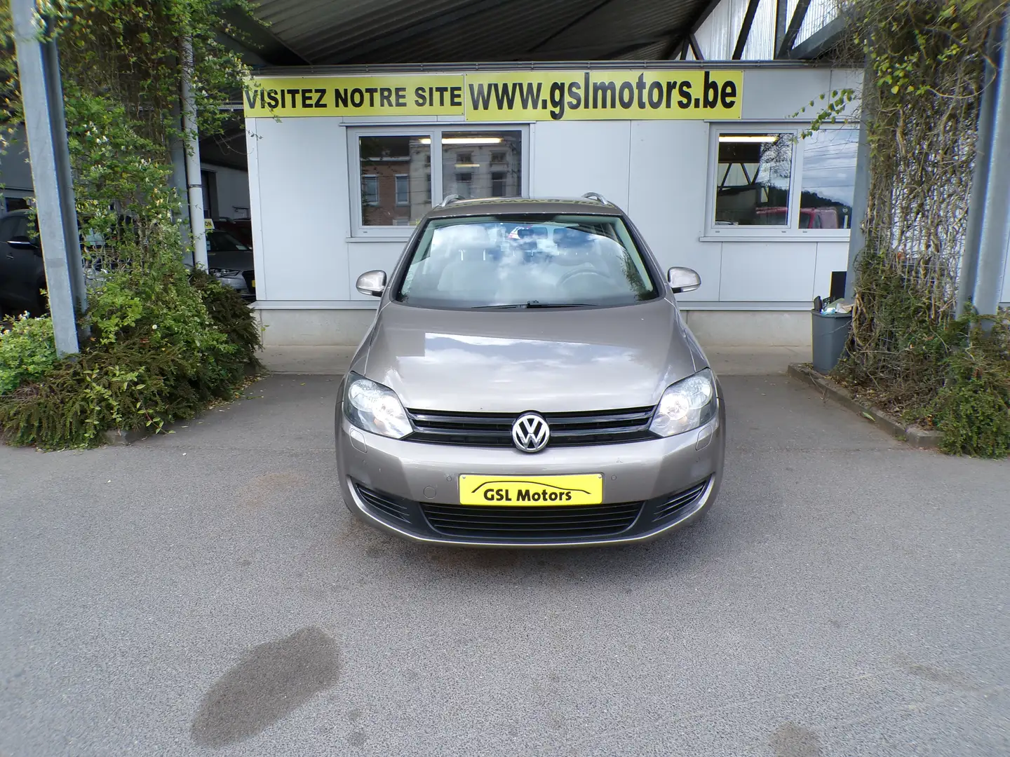 Volkswagen Golf Plus 1.6TDi 105cv Brun 09/11 Airco GPS Capteurs Radio Bruin - 2