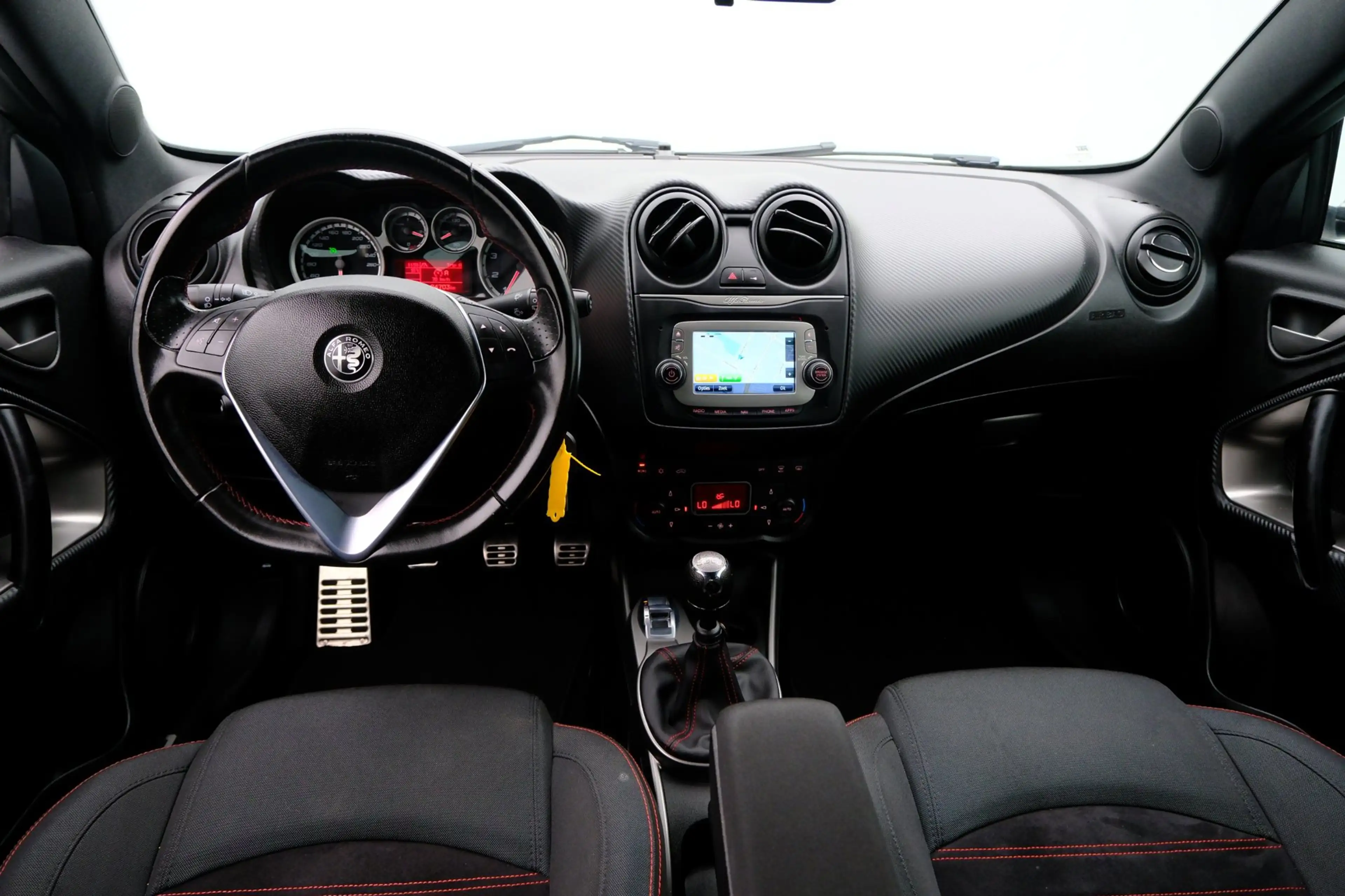 Alfa Romeo MiTo 0.9 TwinAir ECO Super Navi|Clima|LMV — photo 5