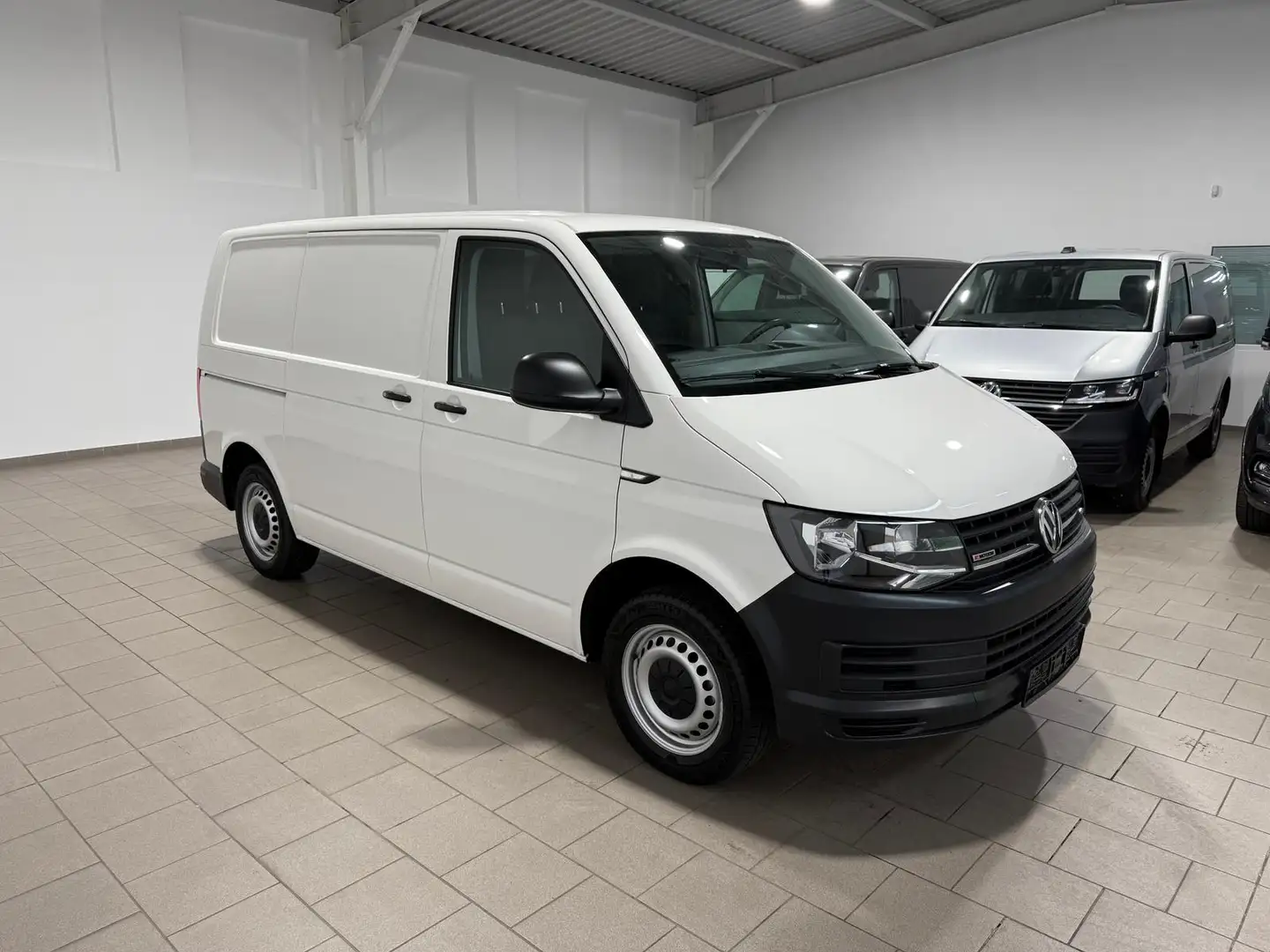 Volkswagen T6 Transporter ,4Motion,kurz,Klima,Radio,AHK Wit - 2