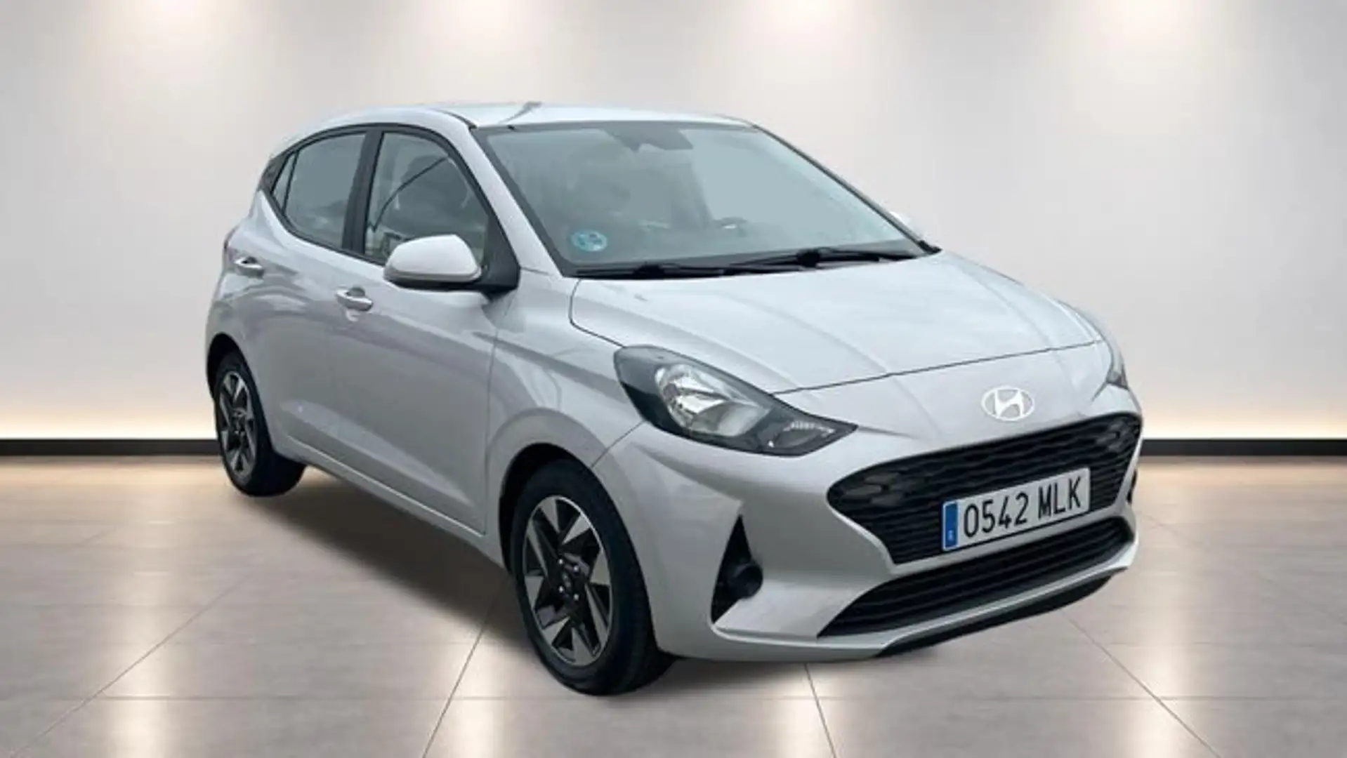Hyundai i10 1.0 KLASS 67 5P Verde - 1