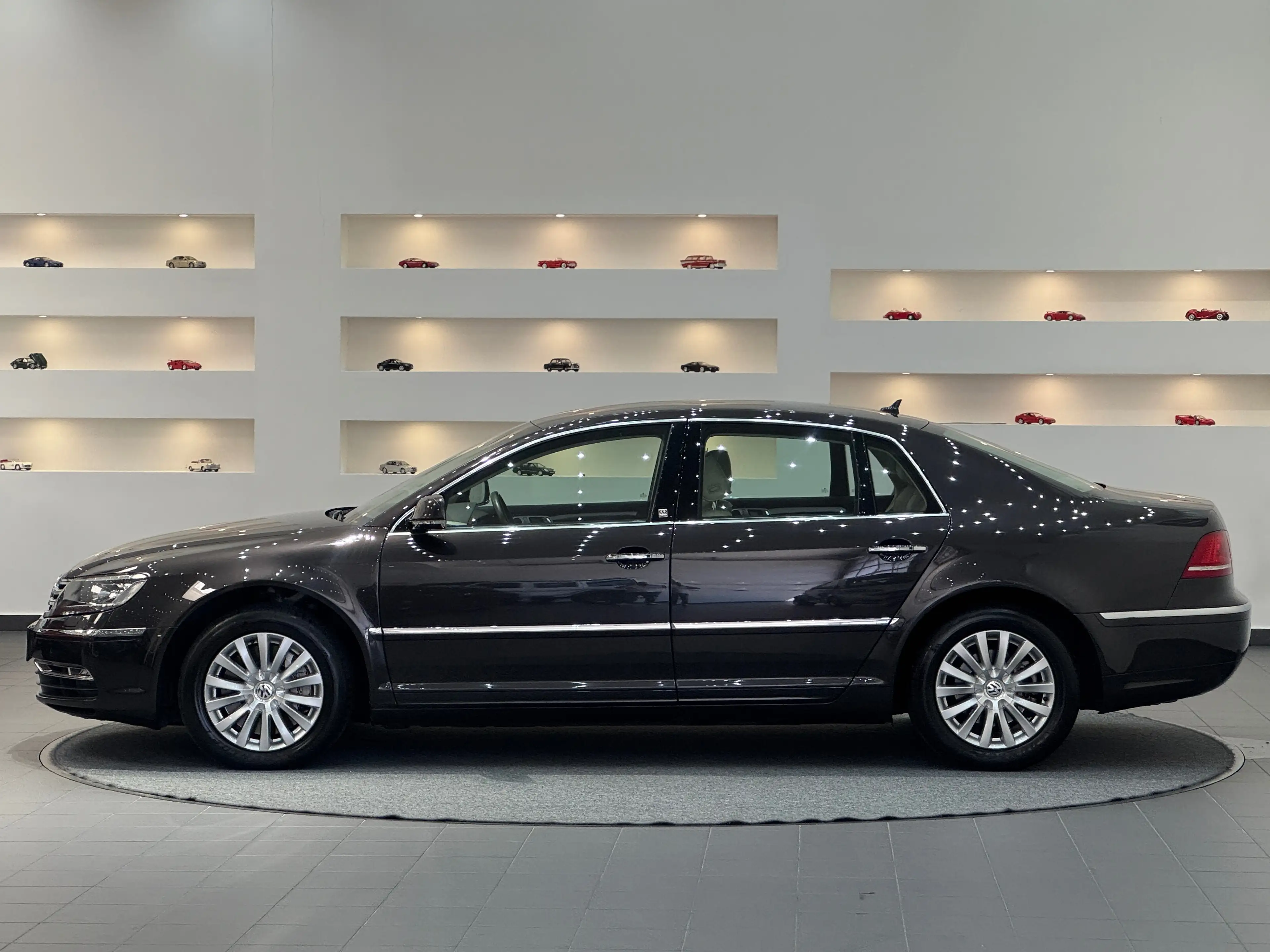 Volkswagen Phaeton V6 TDI 5-Sitzer 4Motion — photo 2