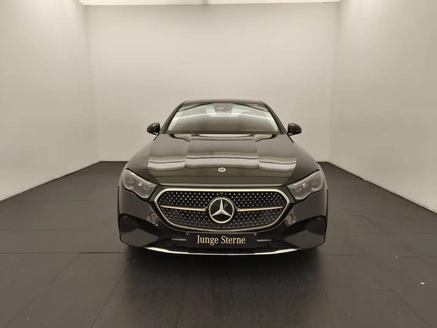 Mercedes-Benz E 450 E 450 d 4M Avantg Leder Distro DigitalLight Sitzkl Schwarz - 2