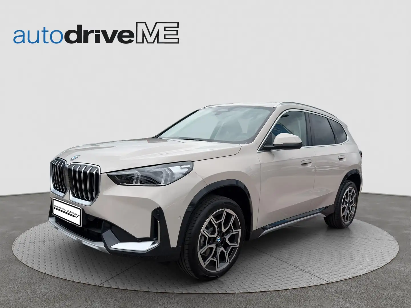 BMW X1 sDrive 18d xLine Grau - 1