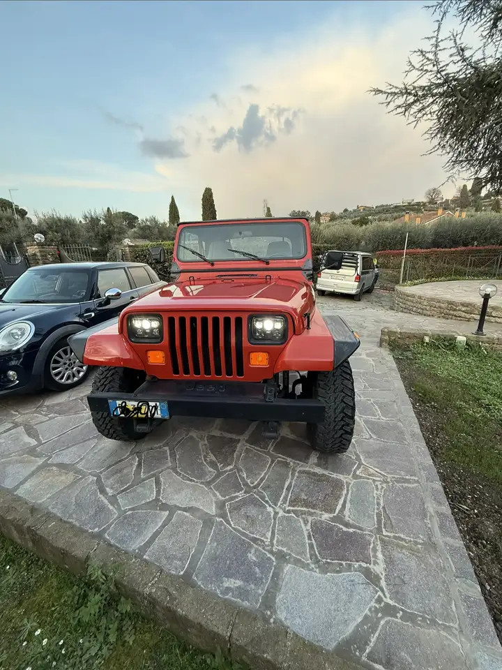Jeep Wrangler 2500, foto 1