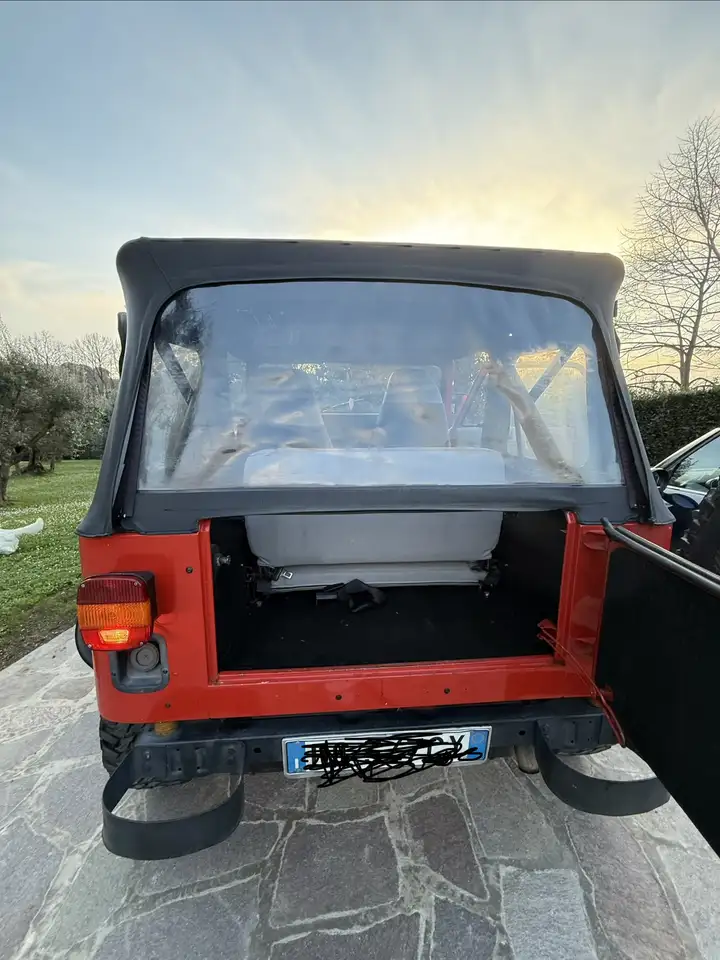 Jeep Wrangler 2500, foto 4