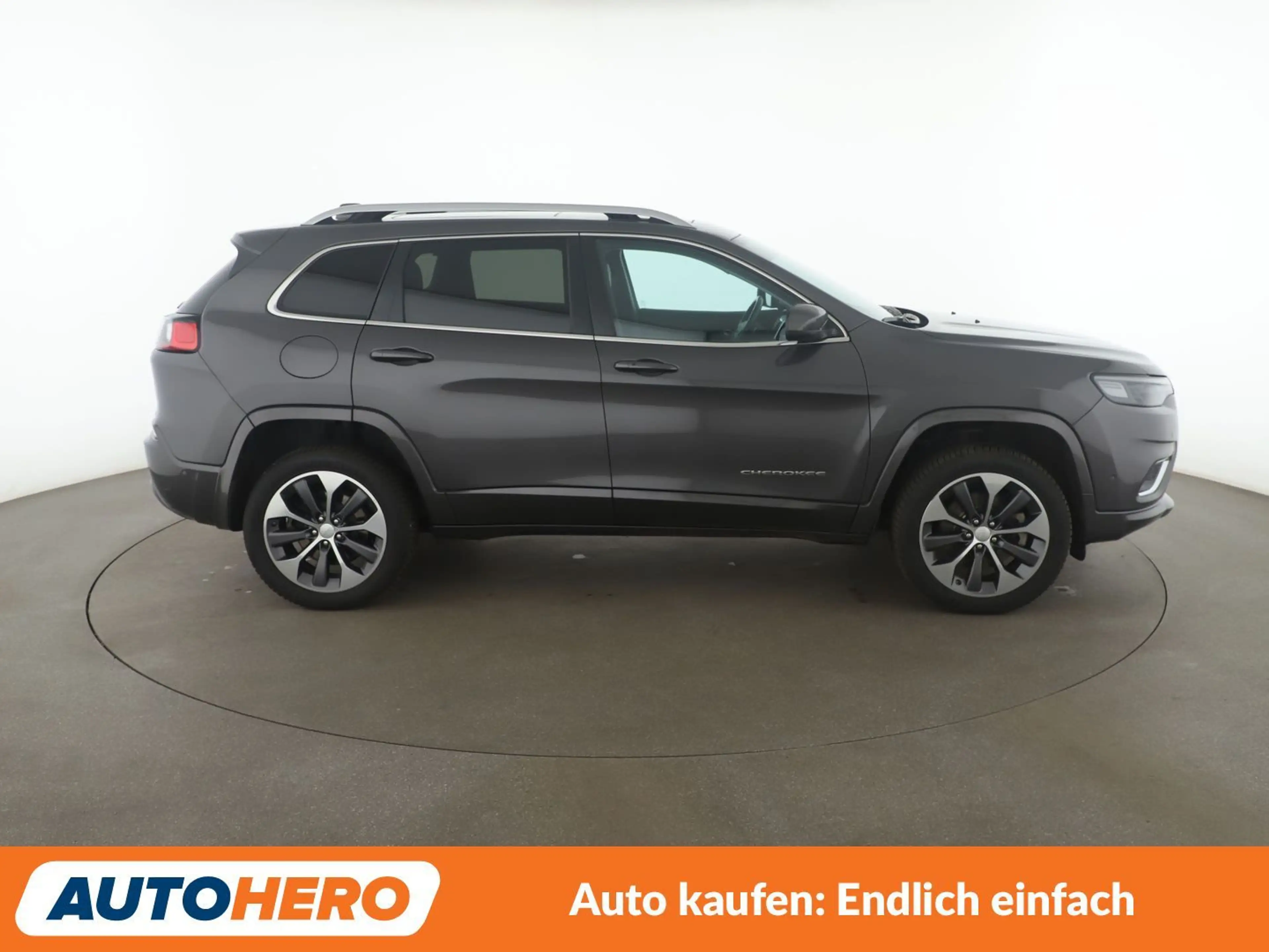 Jeep Cherokee 2.2 M-Jet Overland 4x4 Aut.*NAVI*BI-XENON*ACC*CAM* — photo 7