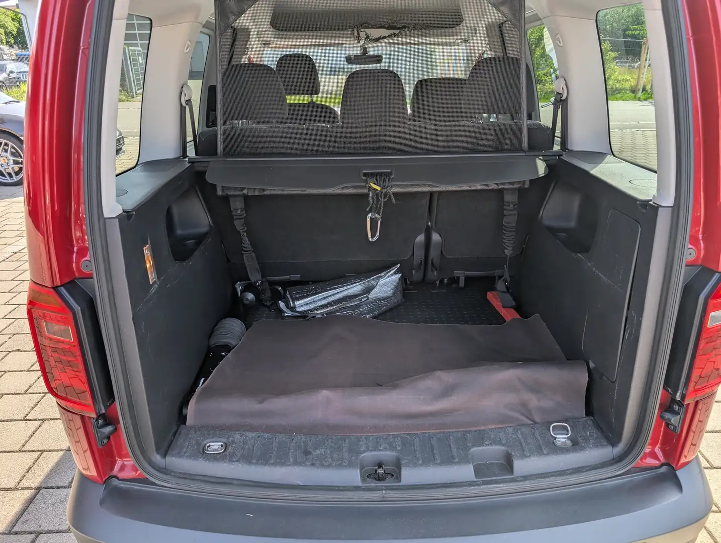 Volkswagen Caddy Trendline BMT Rot - 2